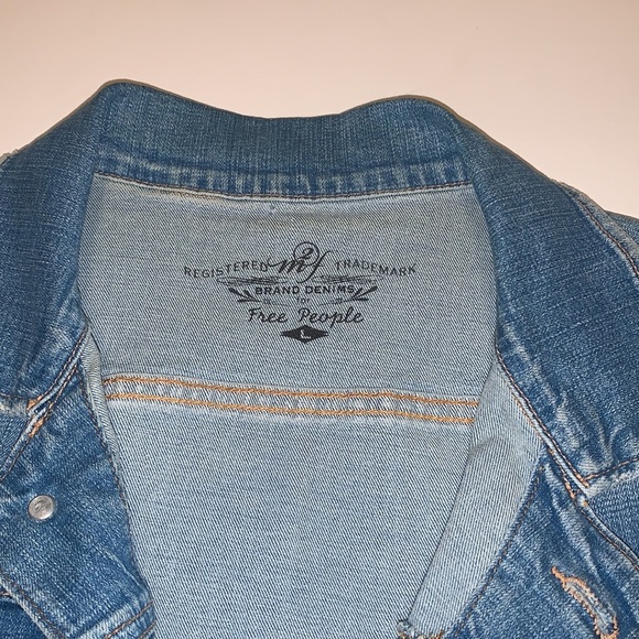 Free People x M2F Brand Denims Shredded Blue Jean Vest - Women’s Size Large - Picture 4 of 5